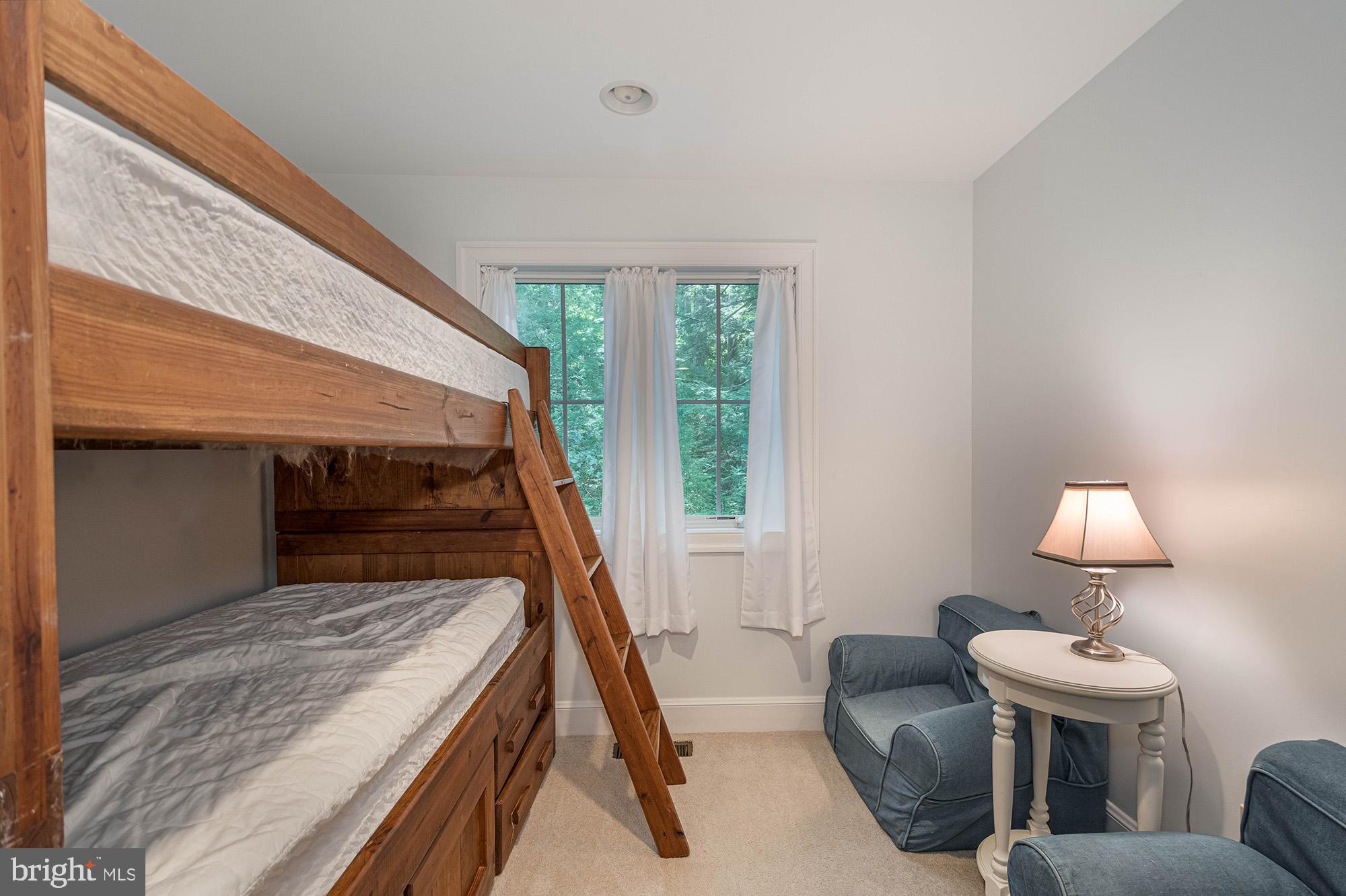 STATE PARK ROAD - Residential