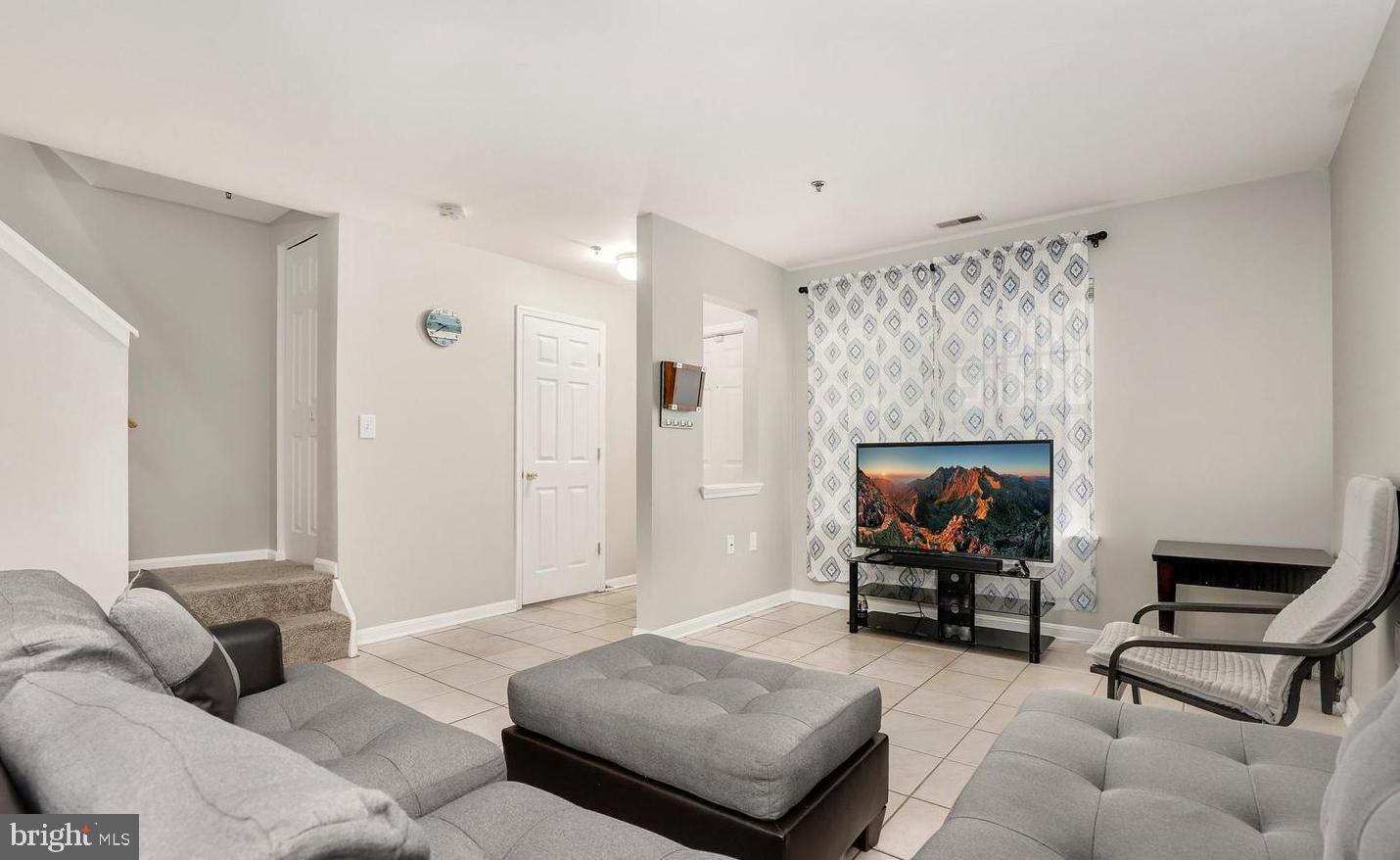 HARRIS HILL - Residential Lease