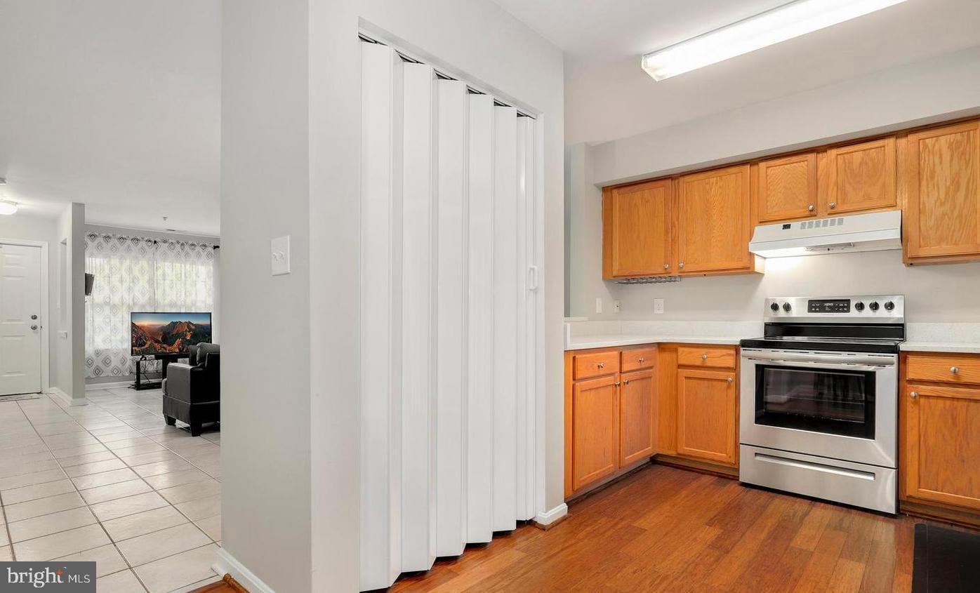 HARRIS HILL - Residential Lease