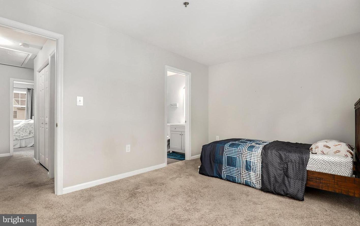 HARRIS HILL - Residential Lease