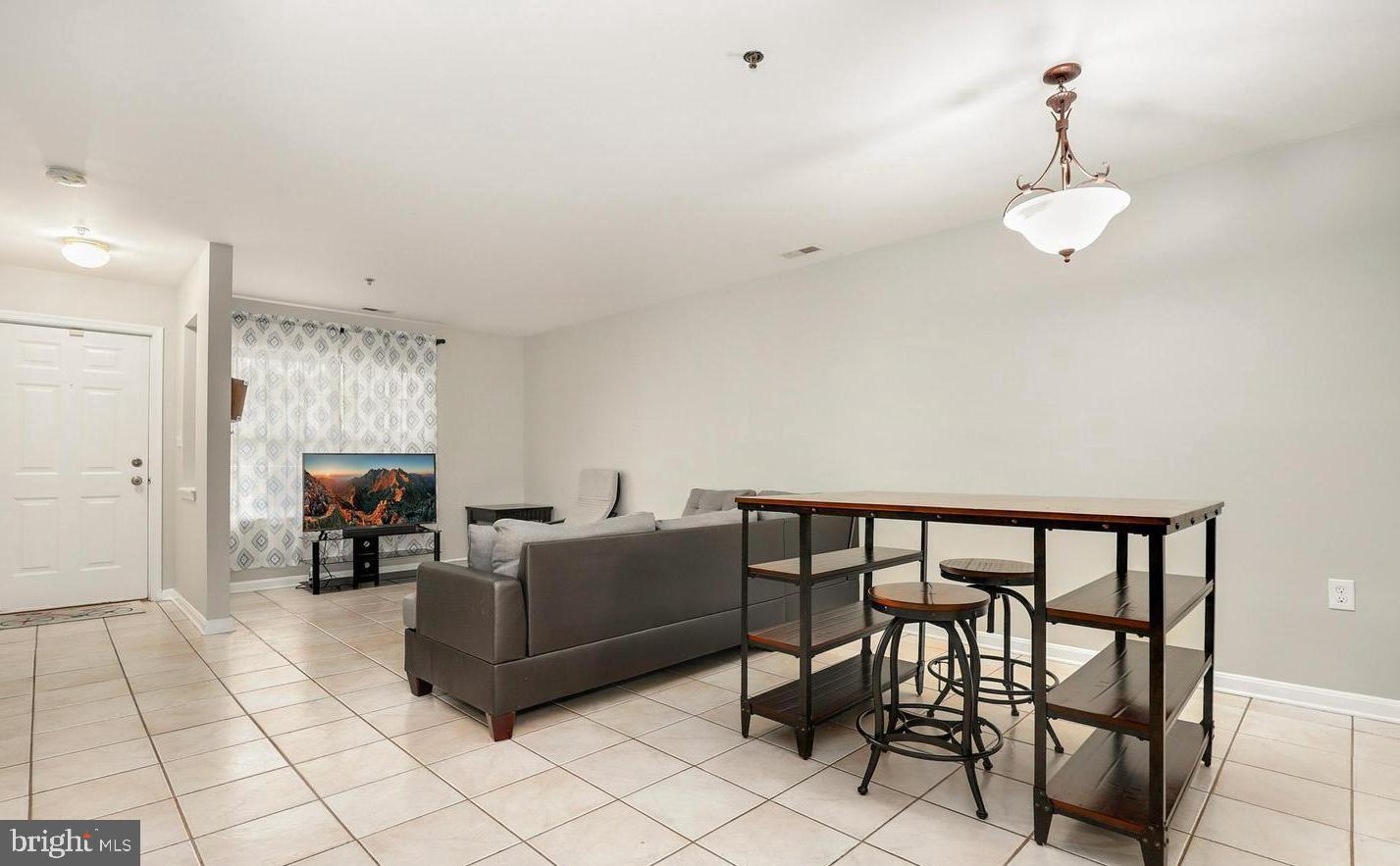 HARRIS HILL - Residential Lease