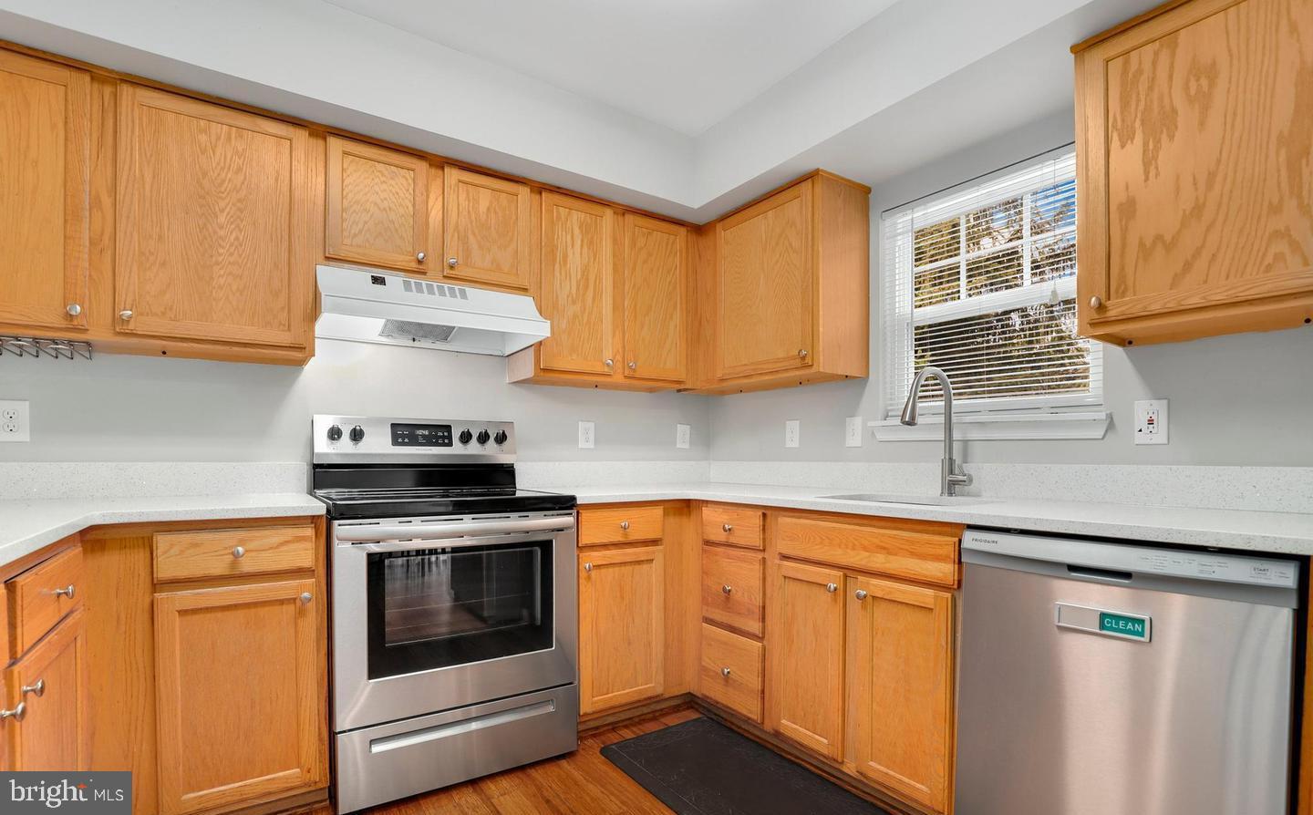 HARRIS HILL - Residential Lease