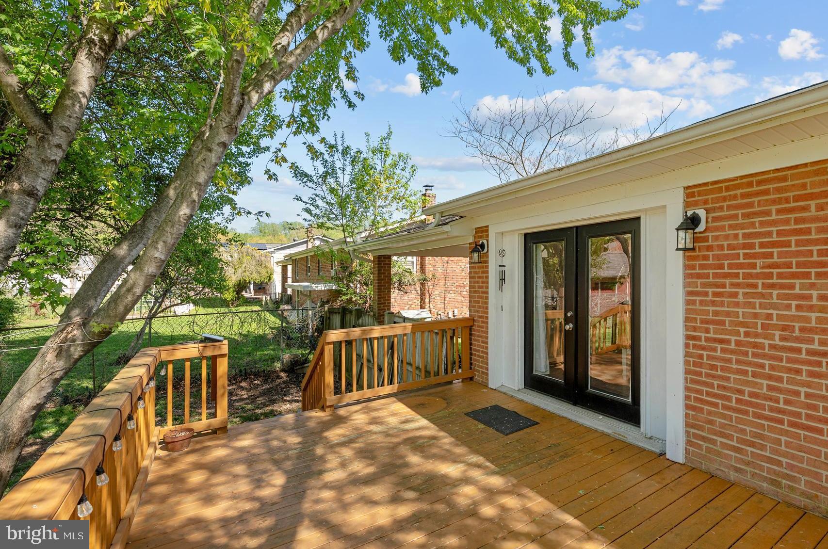 CRESTVIEW MANOR - Residential