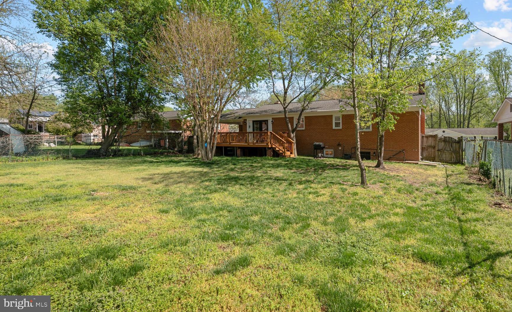 CRESTVIEW MANOR - Residential