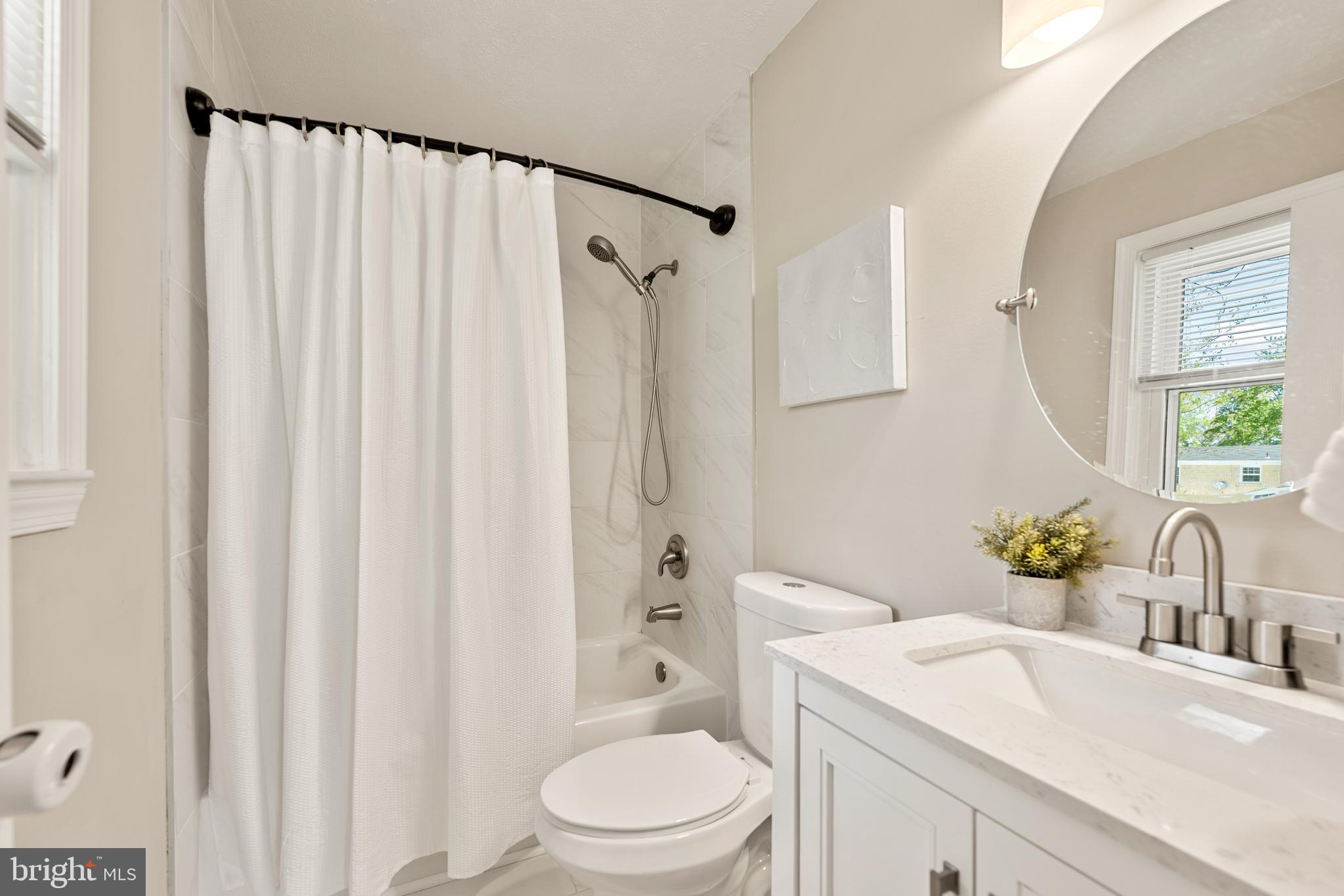 CRESTVIEW MANOR - Residential