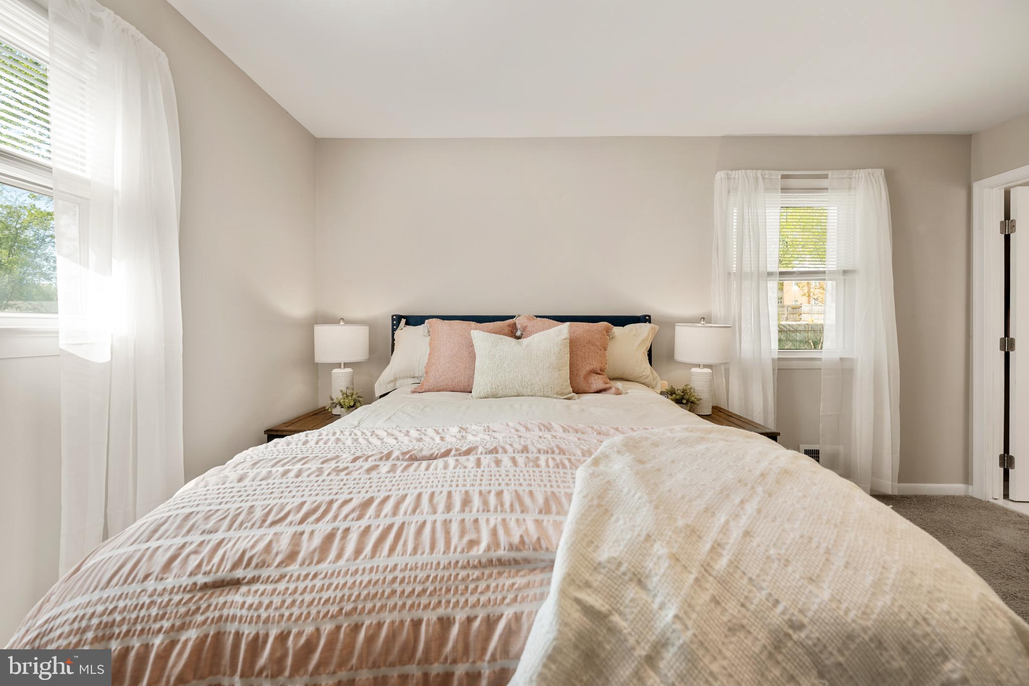 CRESTVIEW MANOR - Residential