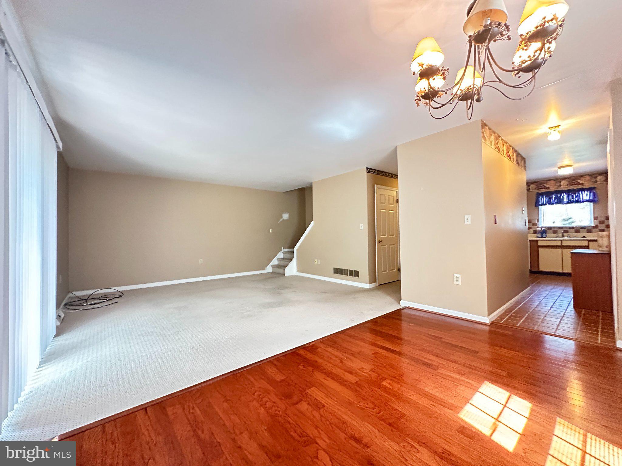 840 WOODCREST DRIVE
