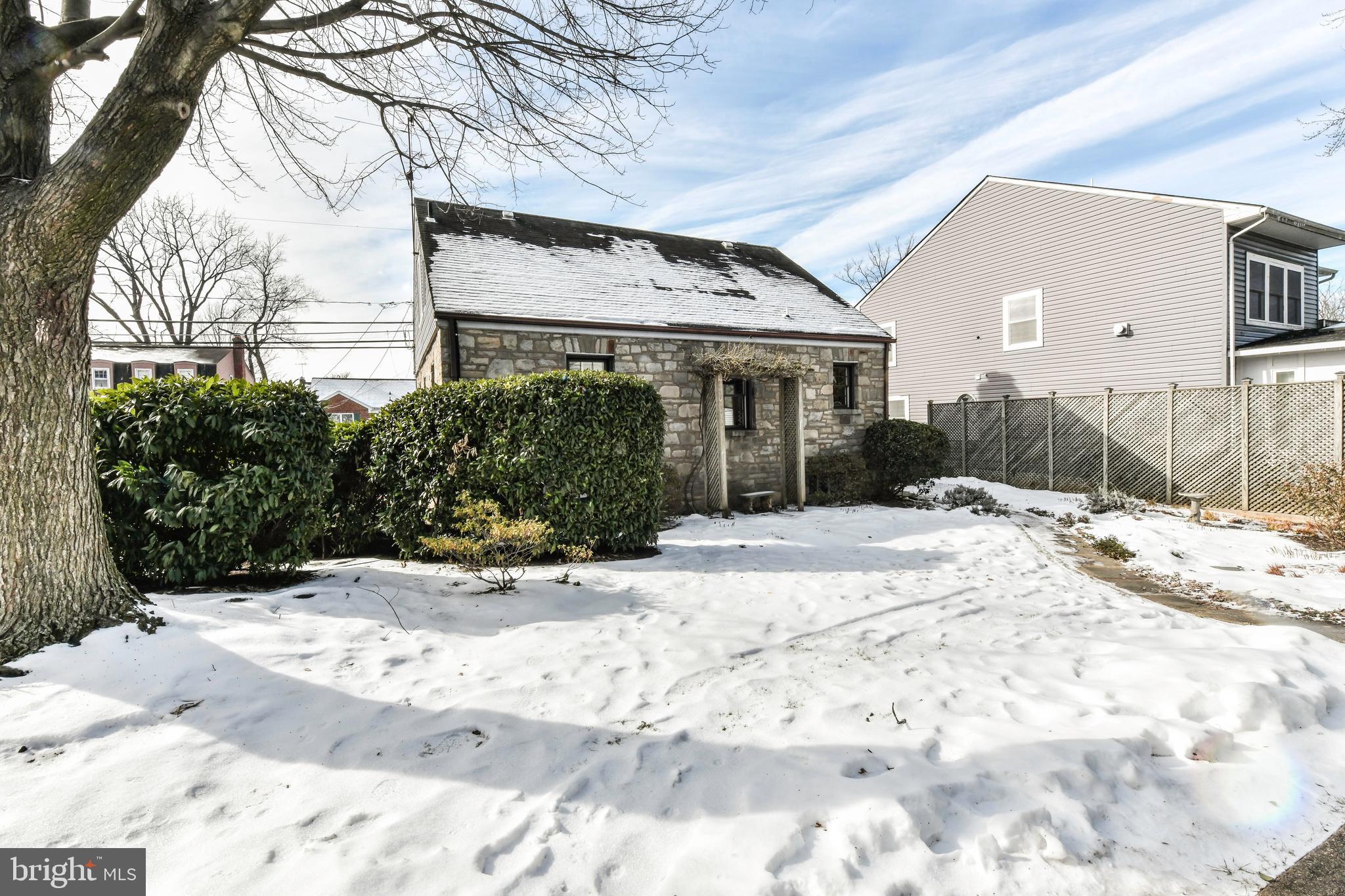 LEXINGTON VILLAGE - Residential