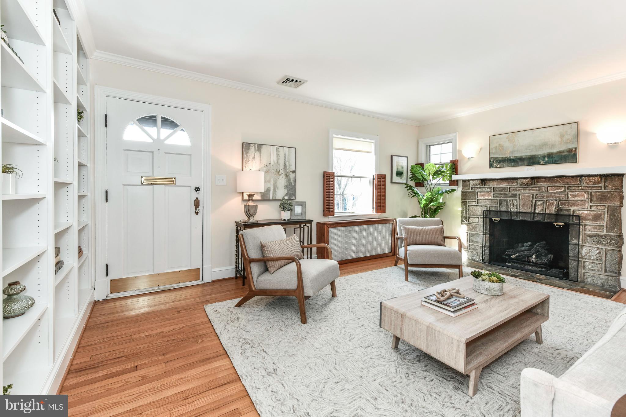 LEXINGTON VILLAGE - Residential