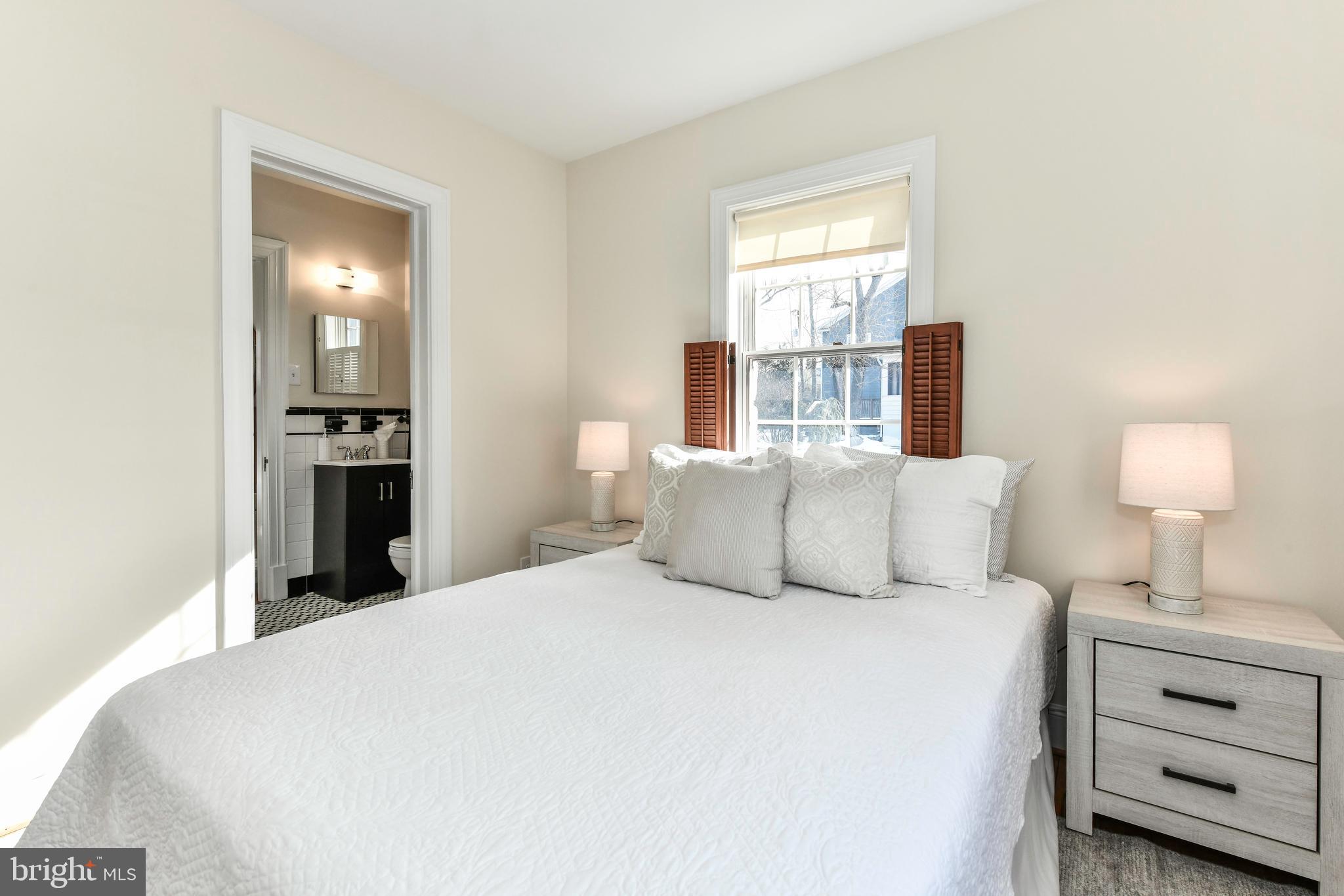 LEXINGTON VILLAGE - Residential