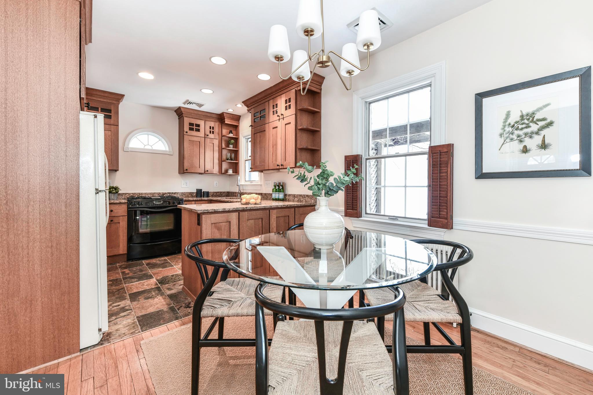 LEXINGTON VILLAGE - Residential