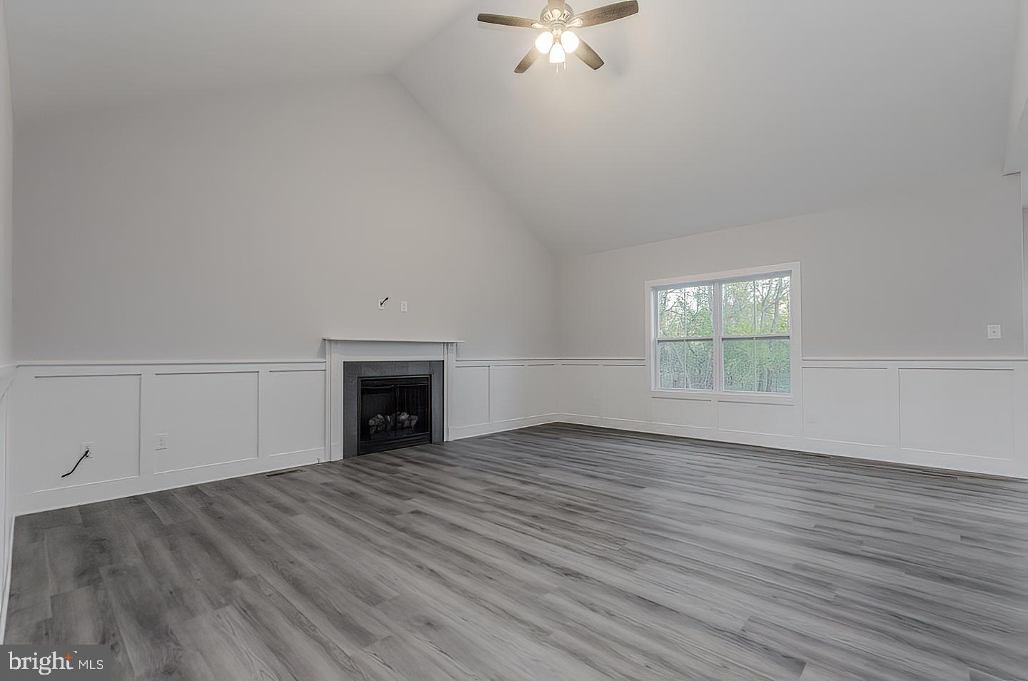 LAKE FOREST ESTATES - Residential