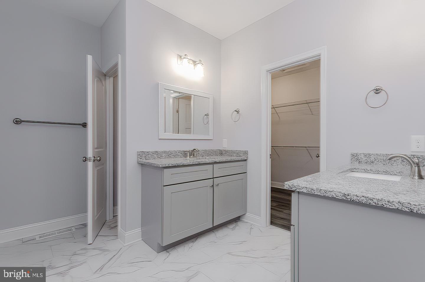 LAKE FOREST ESTATES - Residential