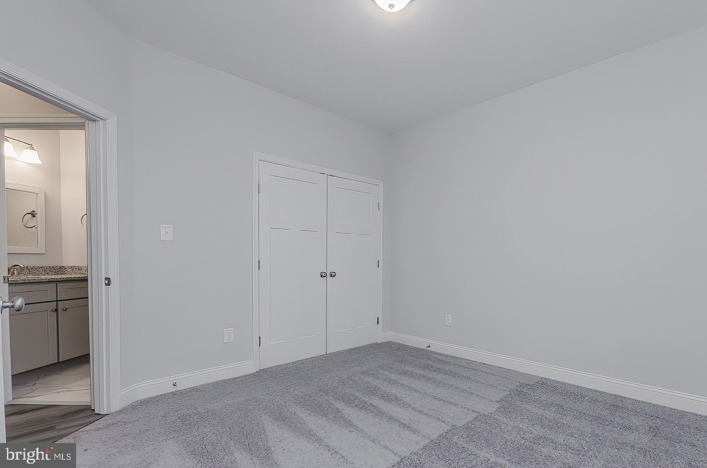 LAKE FOREST ESTATES - Residential