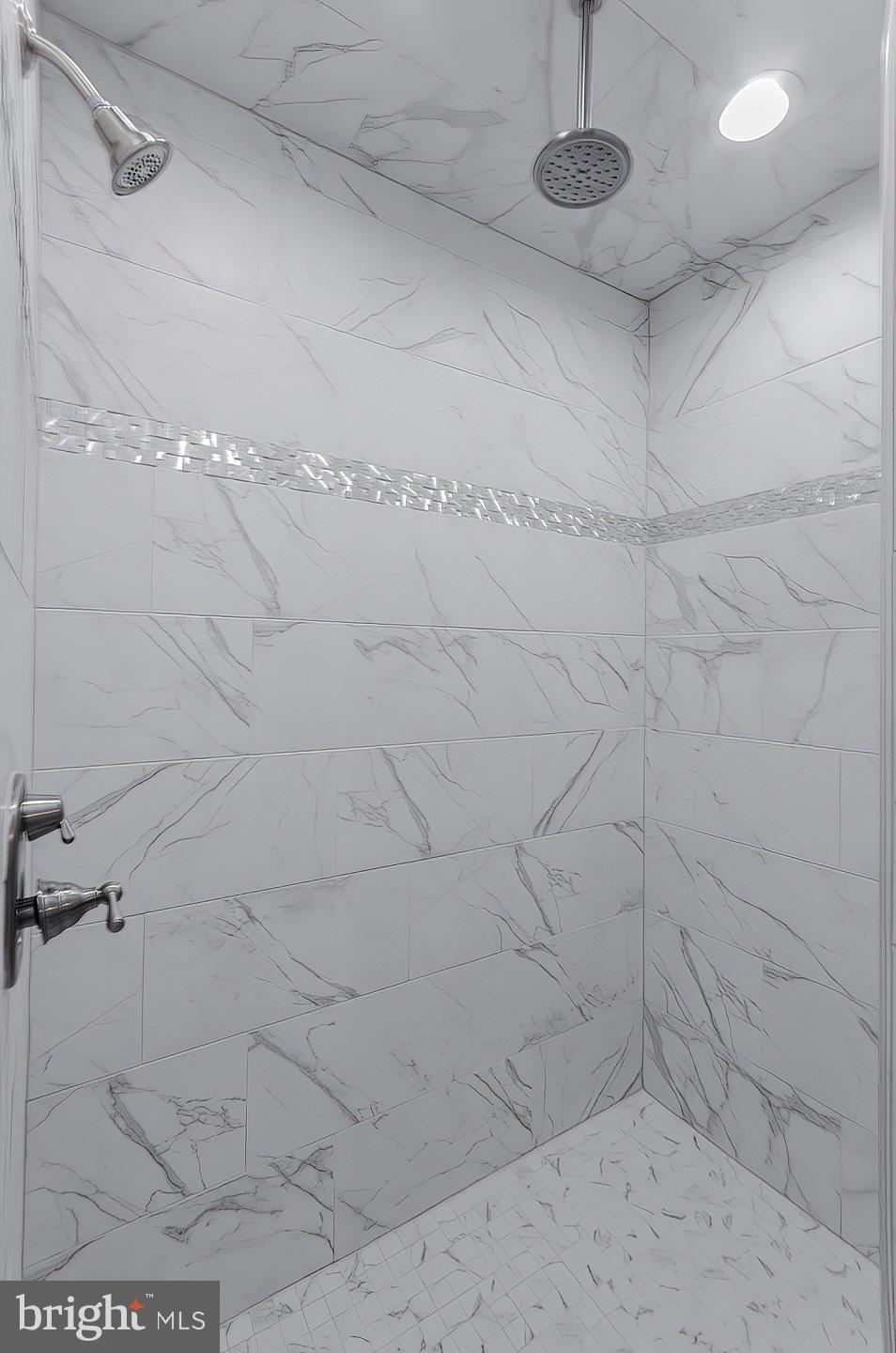 LAKE FOREST ESTATES - Residential