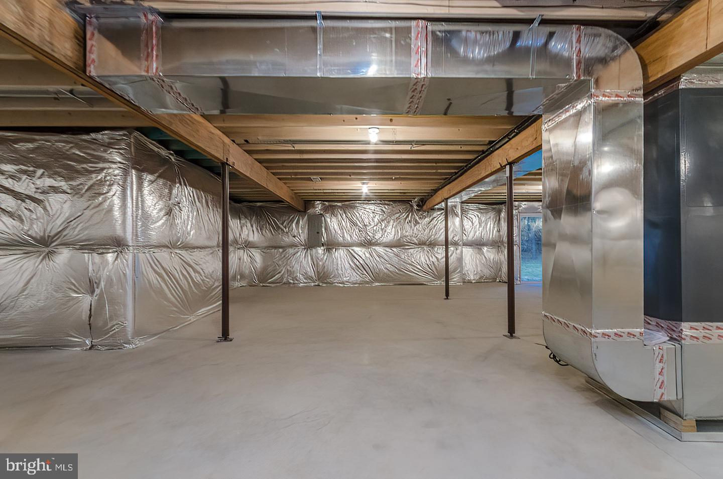 LAKE FOREST ESTATES - Residential