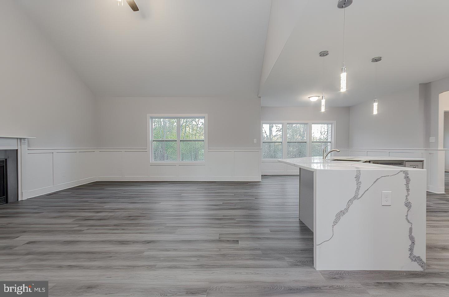 LAKE FOREST ESTATES - Residential