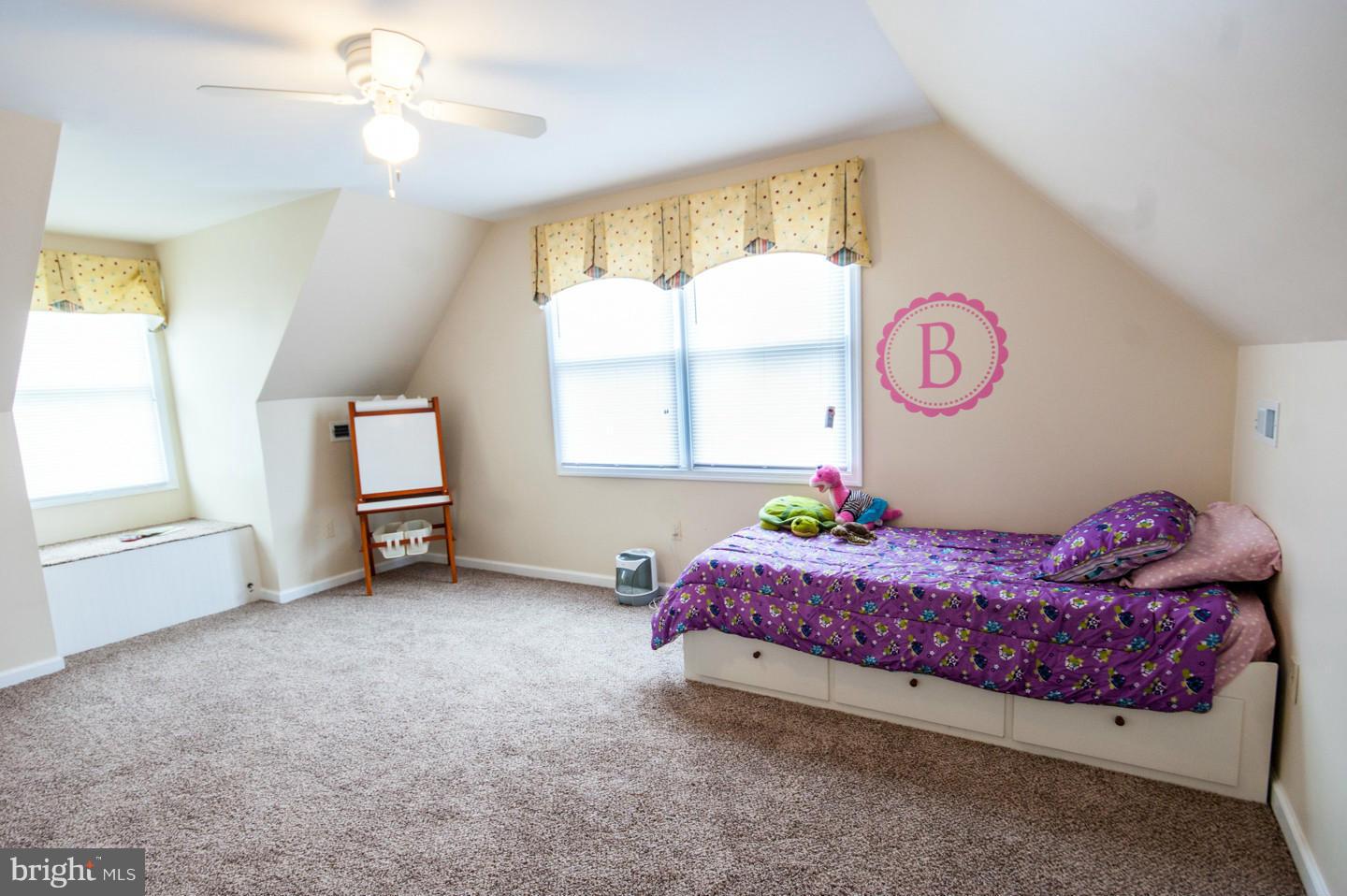 RIDGE VIEW - Residential