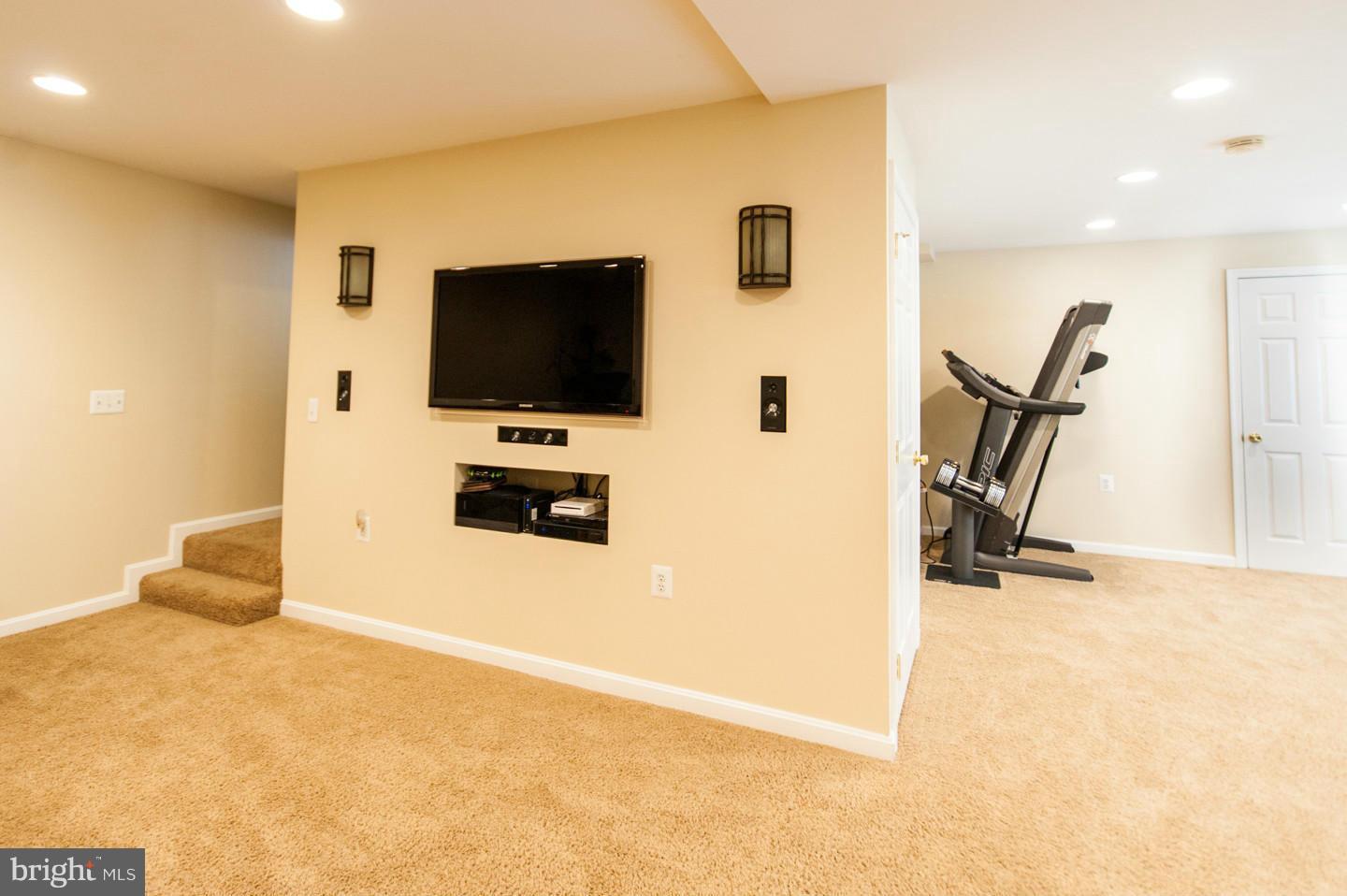 RIDGE VIEW - Residential