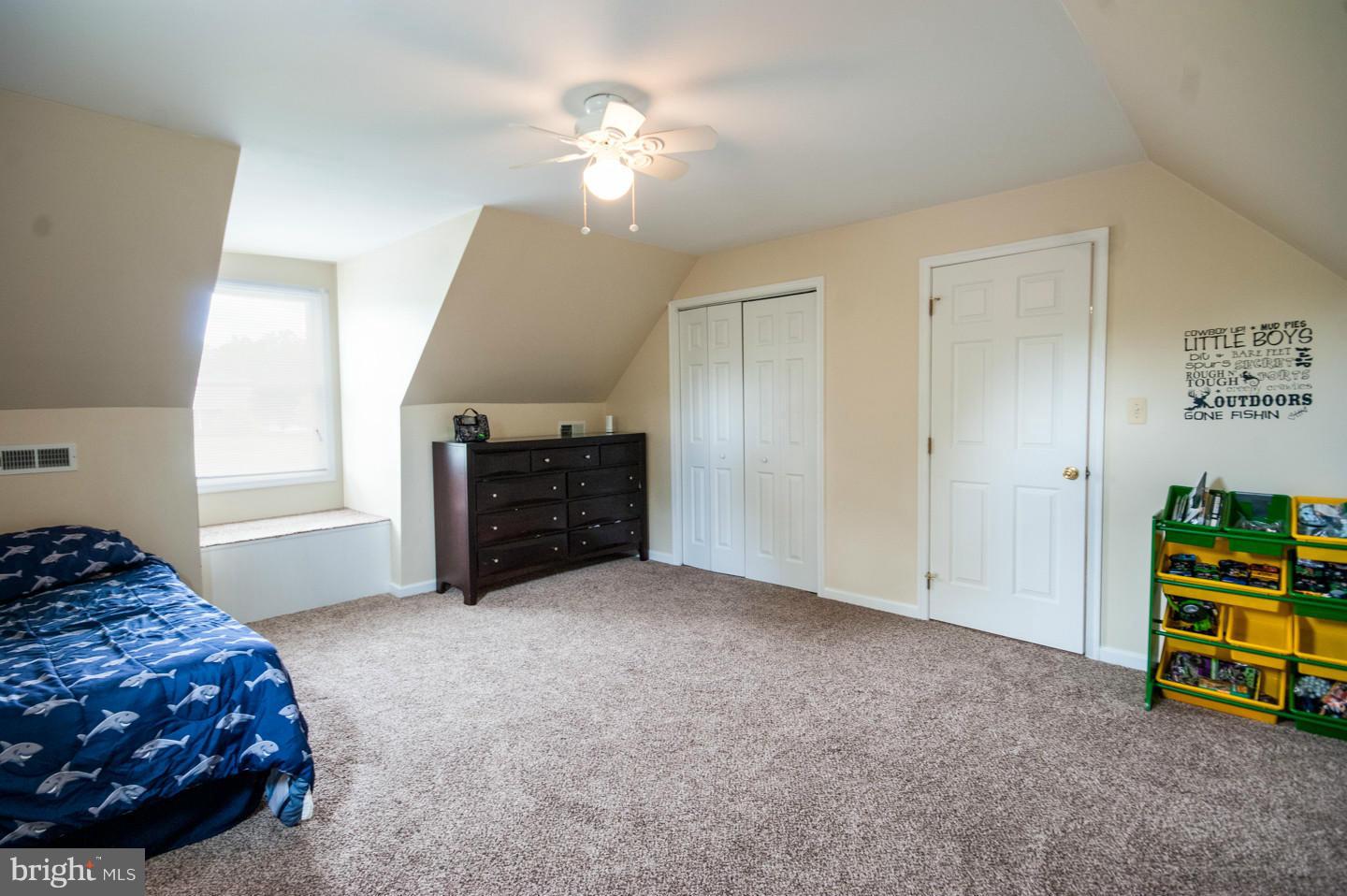 RIDGE VIEW - Residential