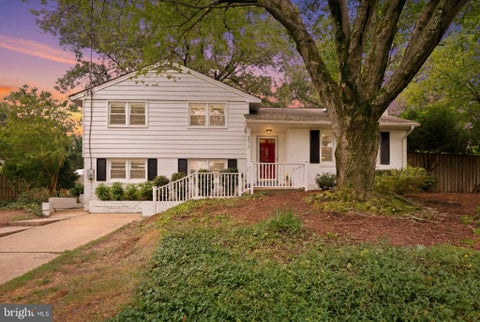 Photo of 5419 Charlottesville Road, SPRINGFIELD, VA 22151 (MLS # VAFX2323524)