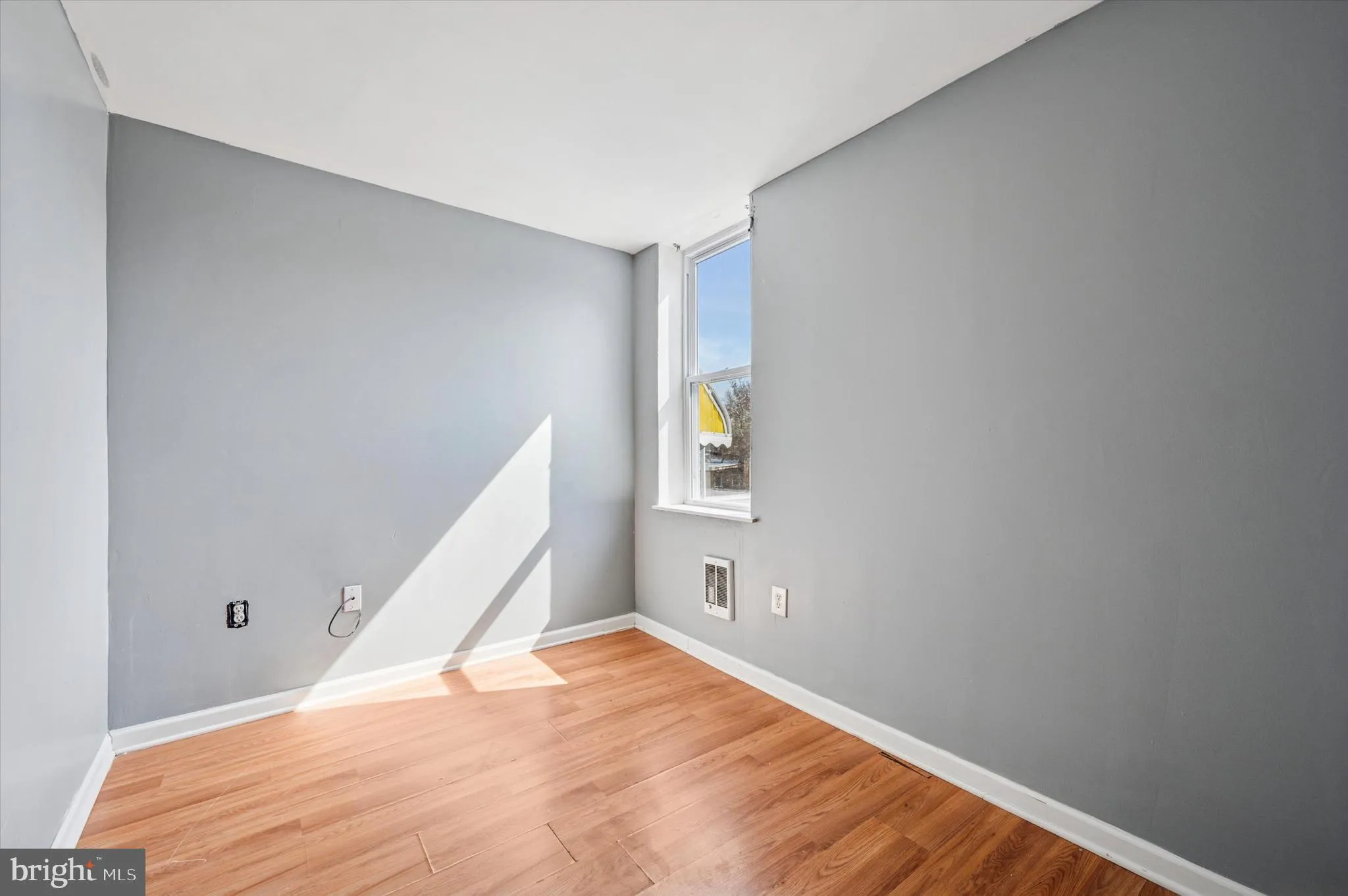 Philadelphia, Pennsylvania 19133, United States, ,Commercial,Active,111653