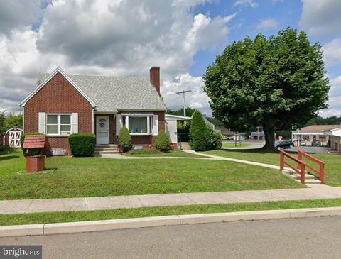 6 MEADOW AVENUE TAMAQUA PA 18252