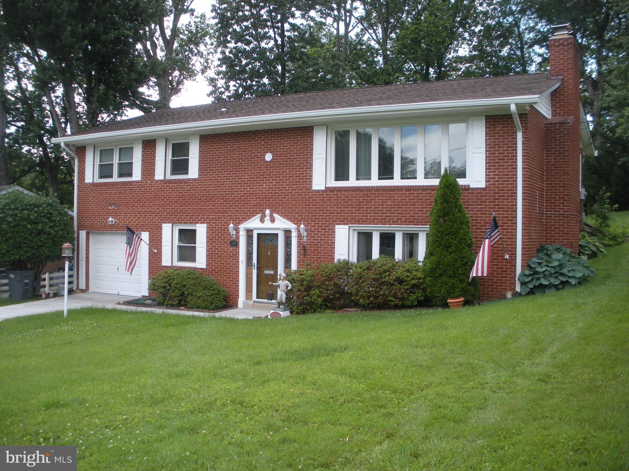 ANNANDALE WOODS - Residential