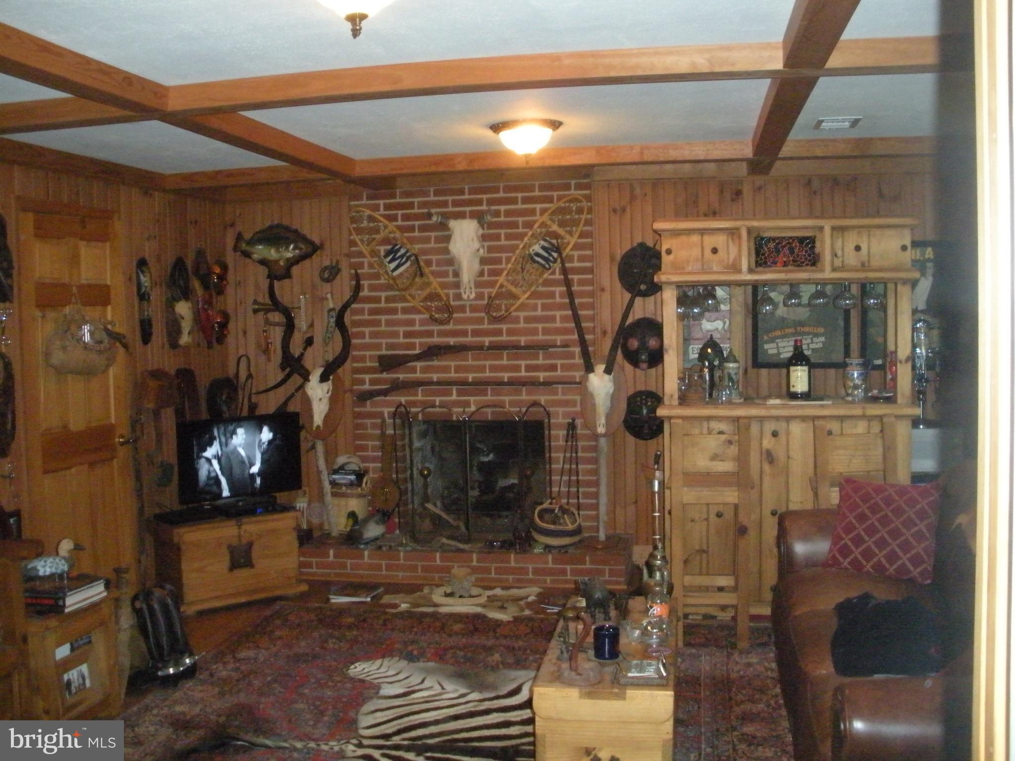 ANNANDALE WOODS - Residential