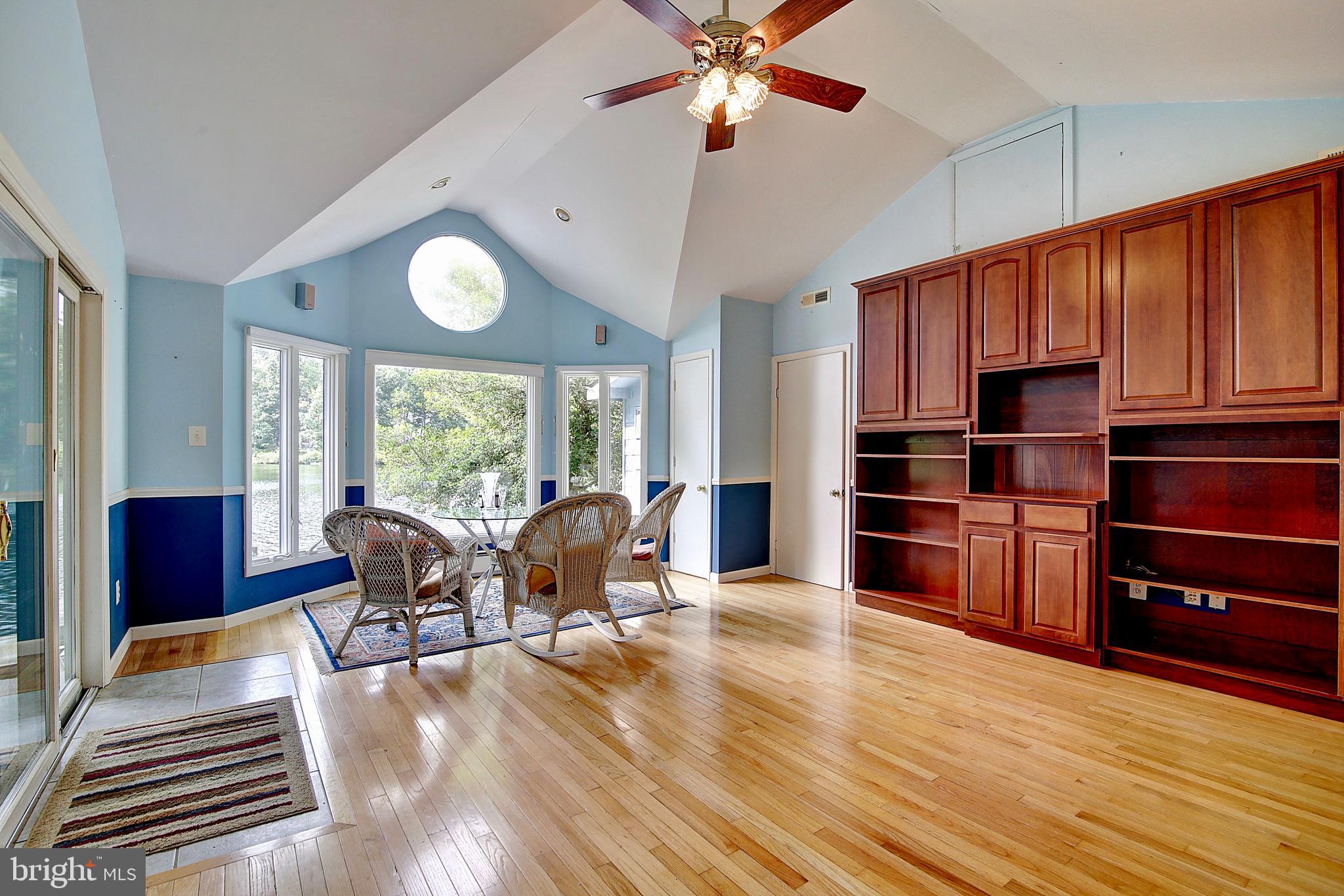 SHANNONDALE - Residential