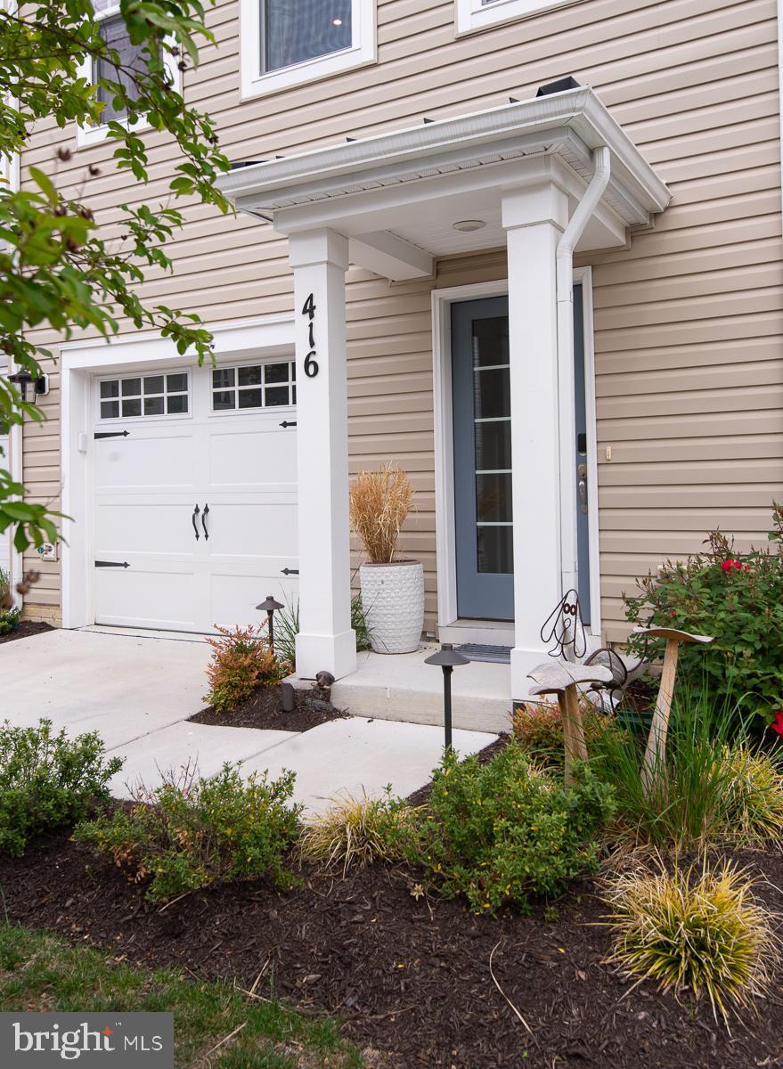 416 S SEAWAY COURT 142