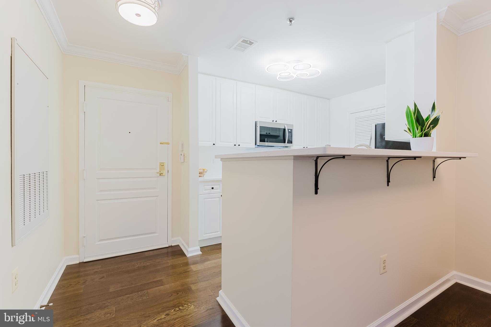 SAVOY PARK CONDOMINIUMS - Residential