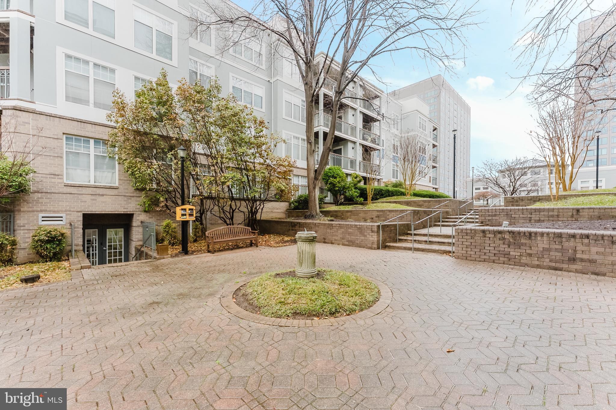 SAVOY PARK CONDOMINIUMS - Residential