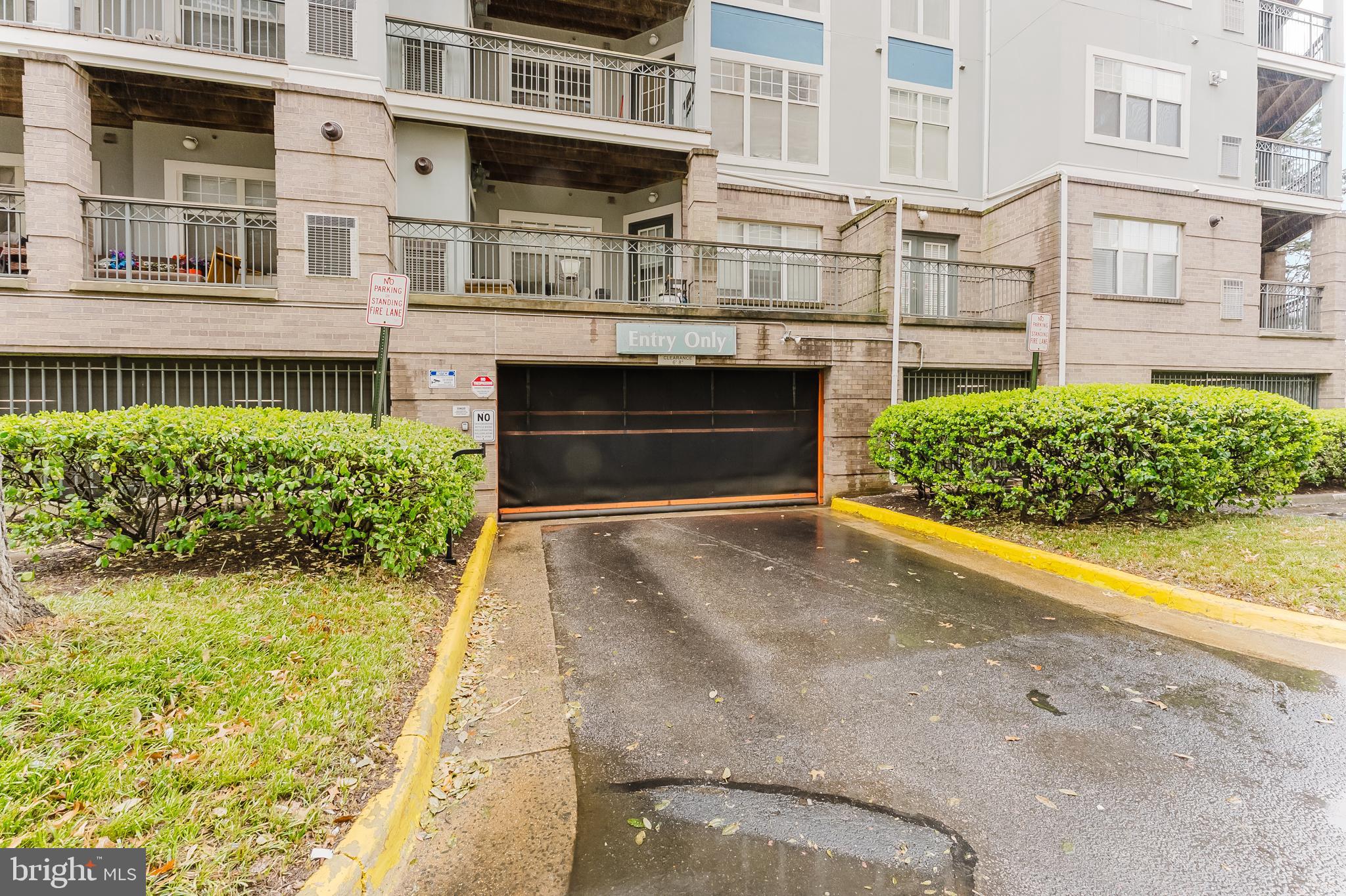 SAVOY PARK CONDOMINIUMS - Residential