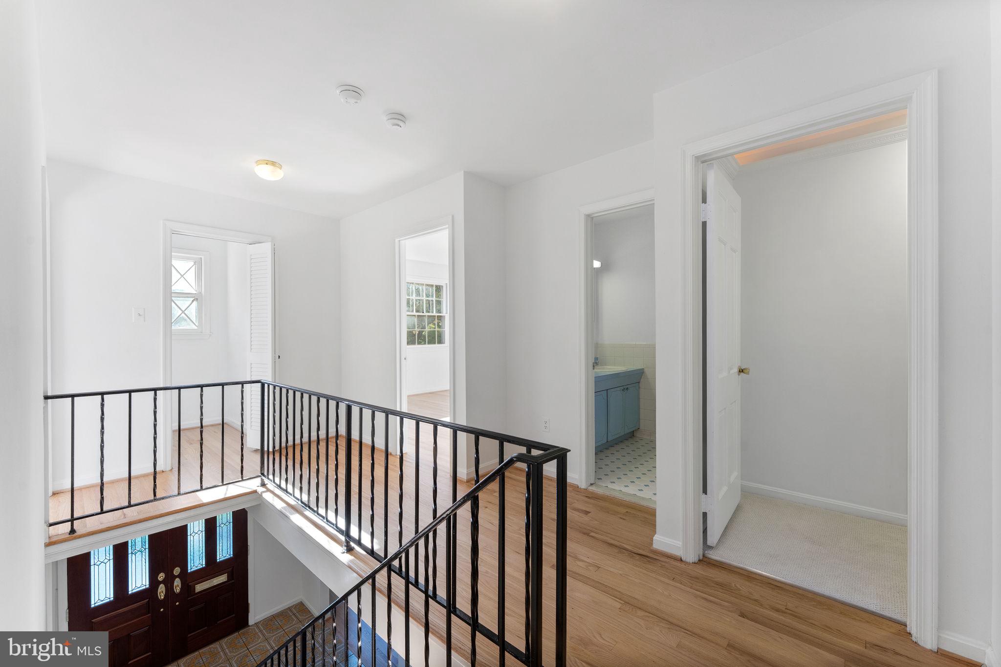 FOREST VILLA WOODS - Residential