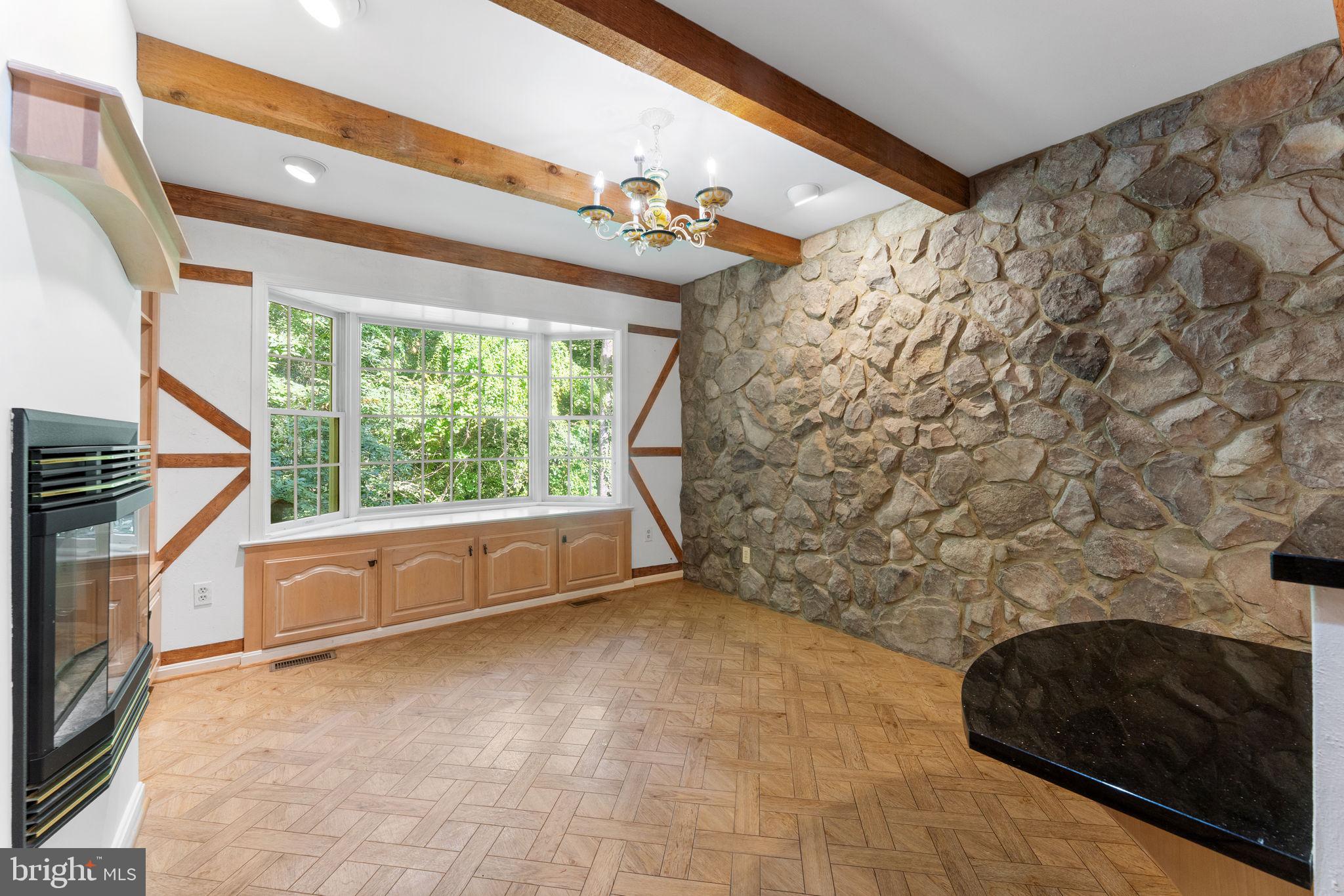 FOREST VILLA WOODS - Residential