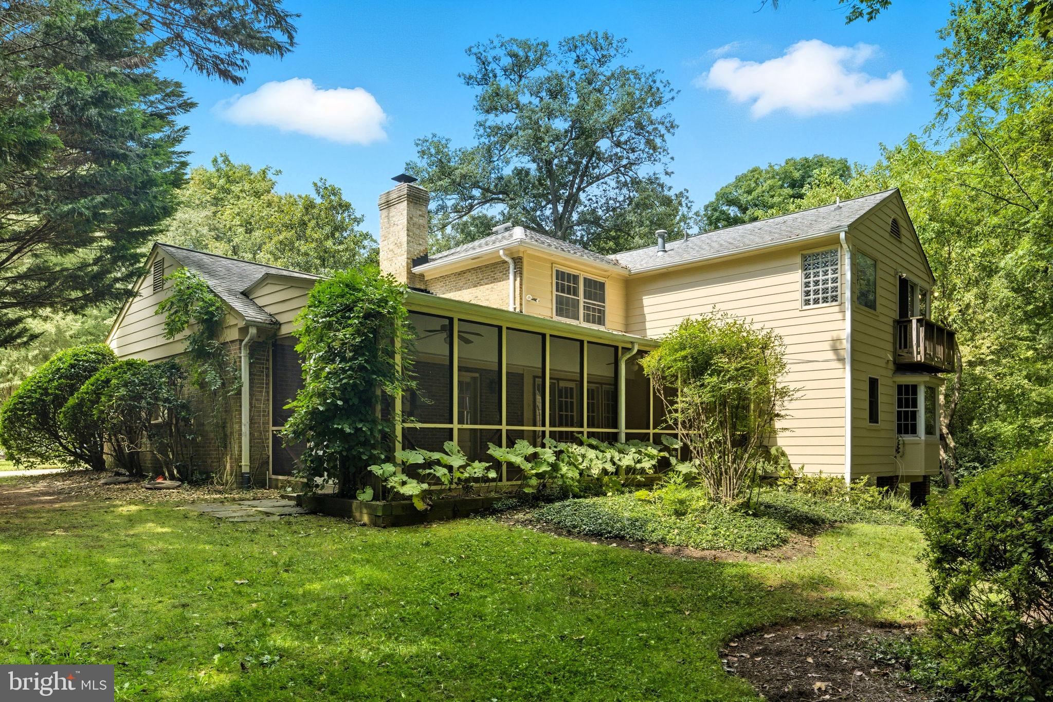 FOREST VILLA WOODS - Residential