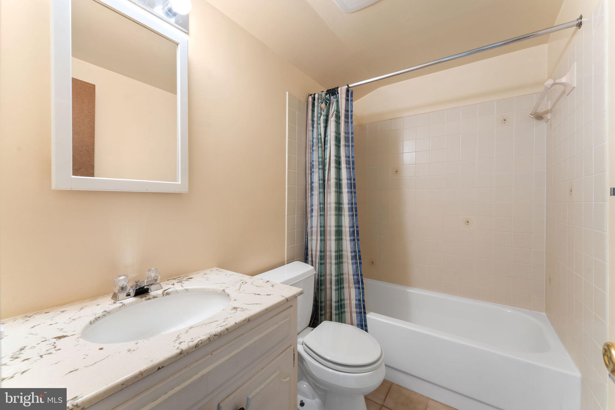 FOREST VILLA WOODS - Residential