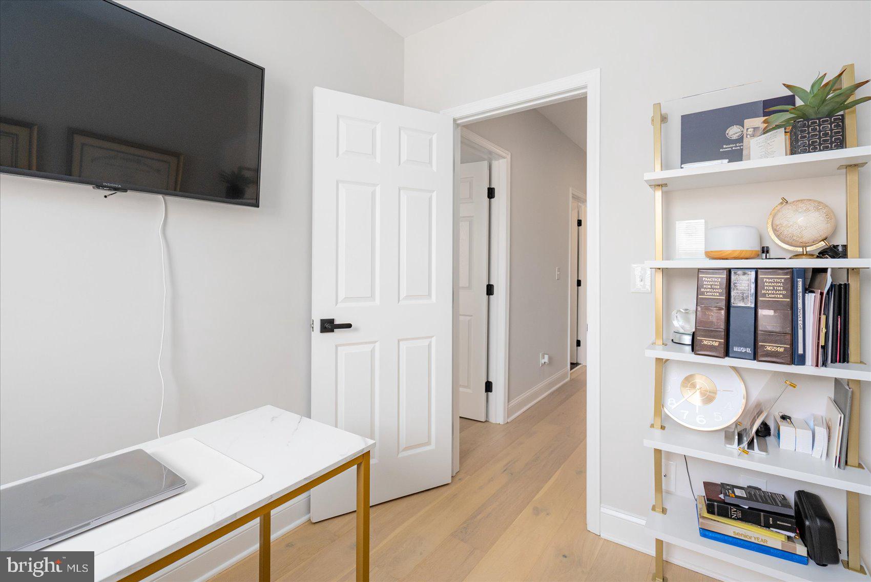 GREENSPRING - Residential