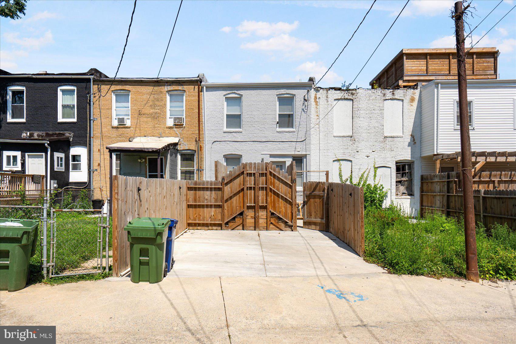 GREENSPRING - Residential