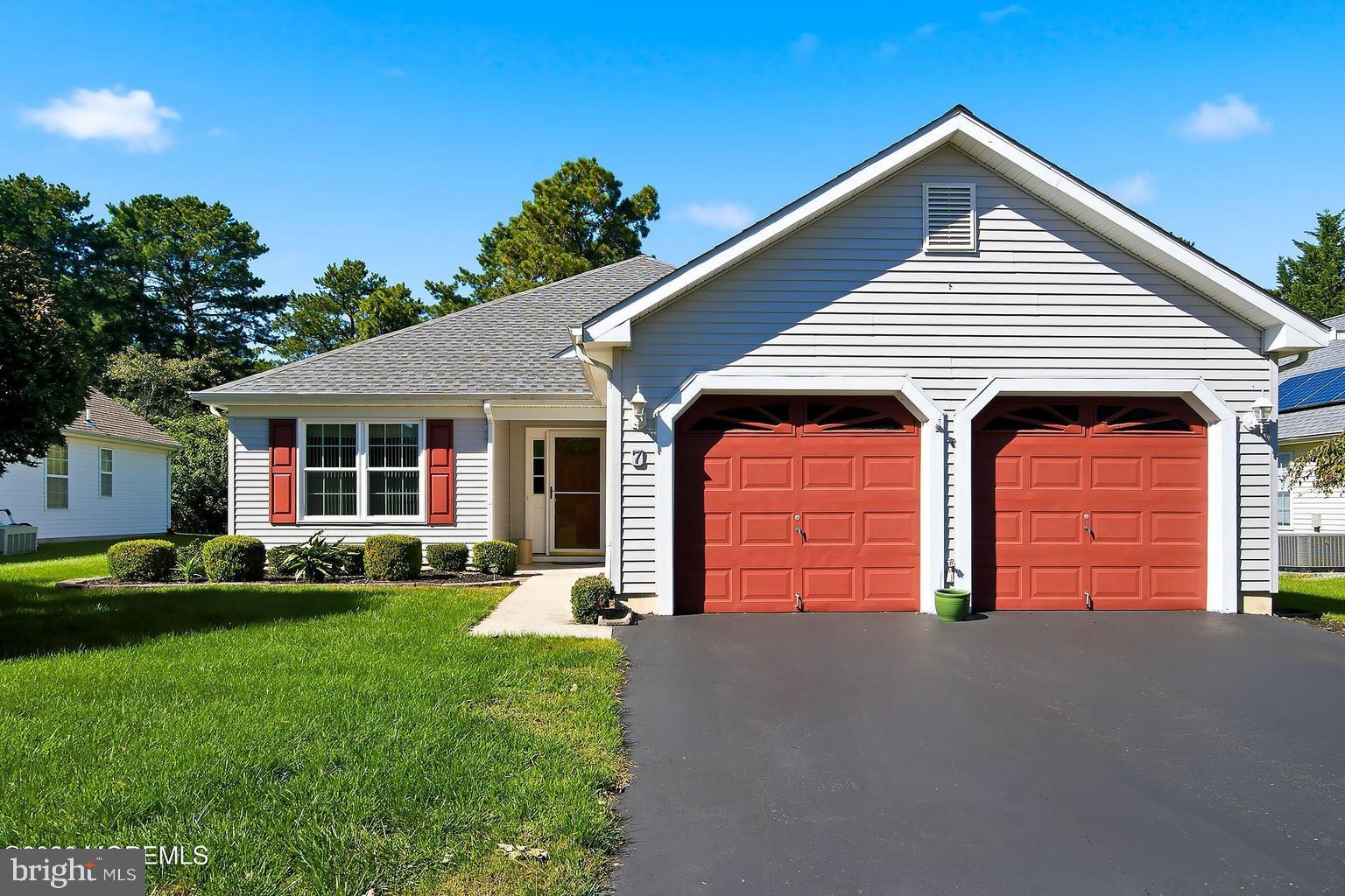7 MEADOWS LANE