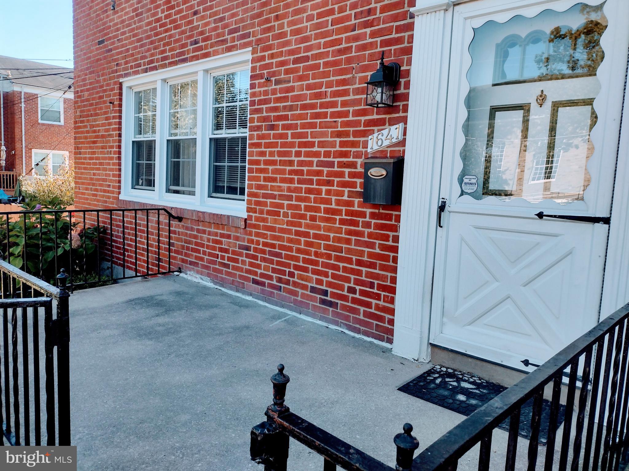 1641 COTTAGE LANE