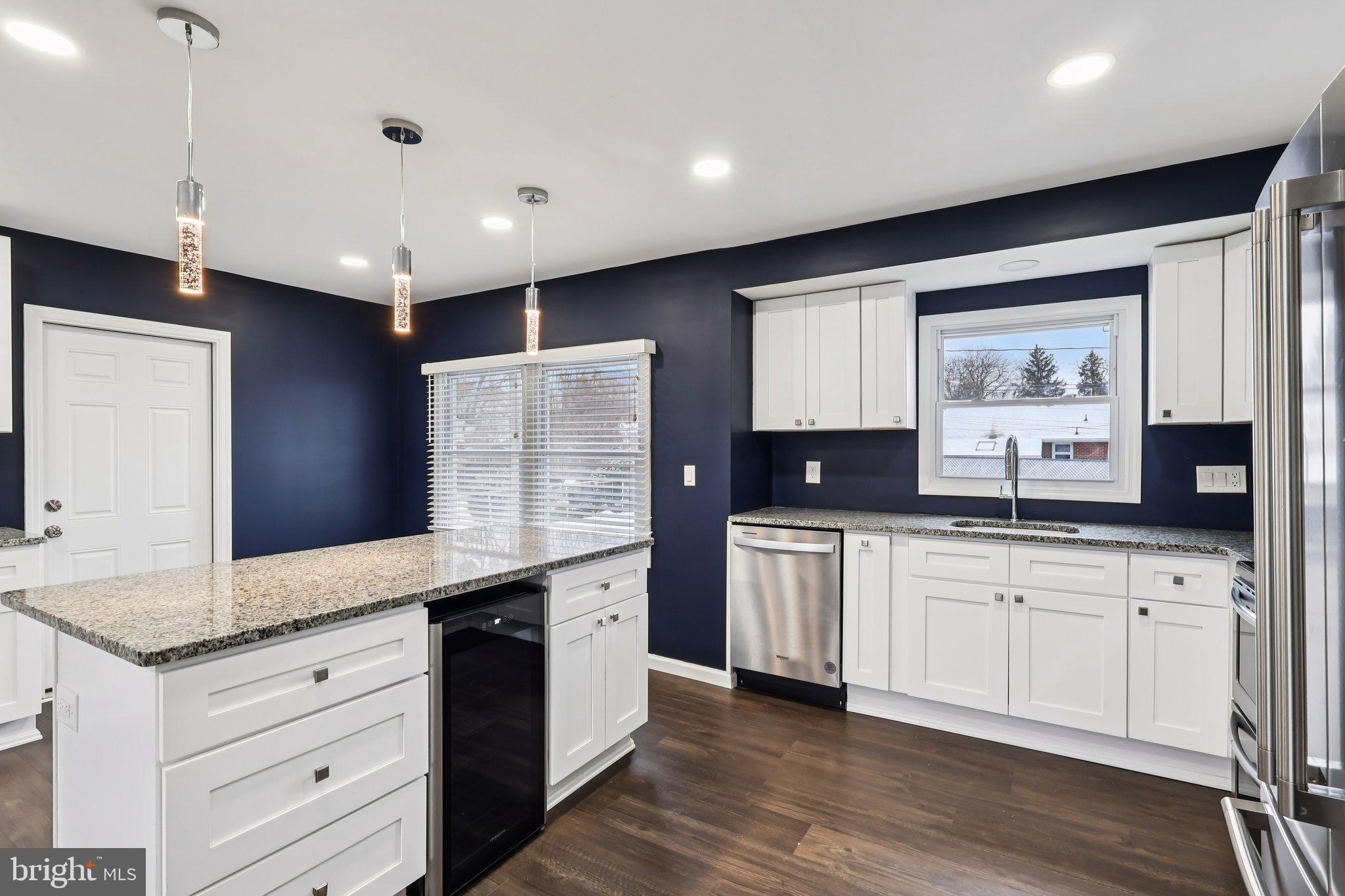 ROBSCOTT MANOR - Residential