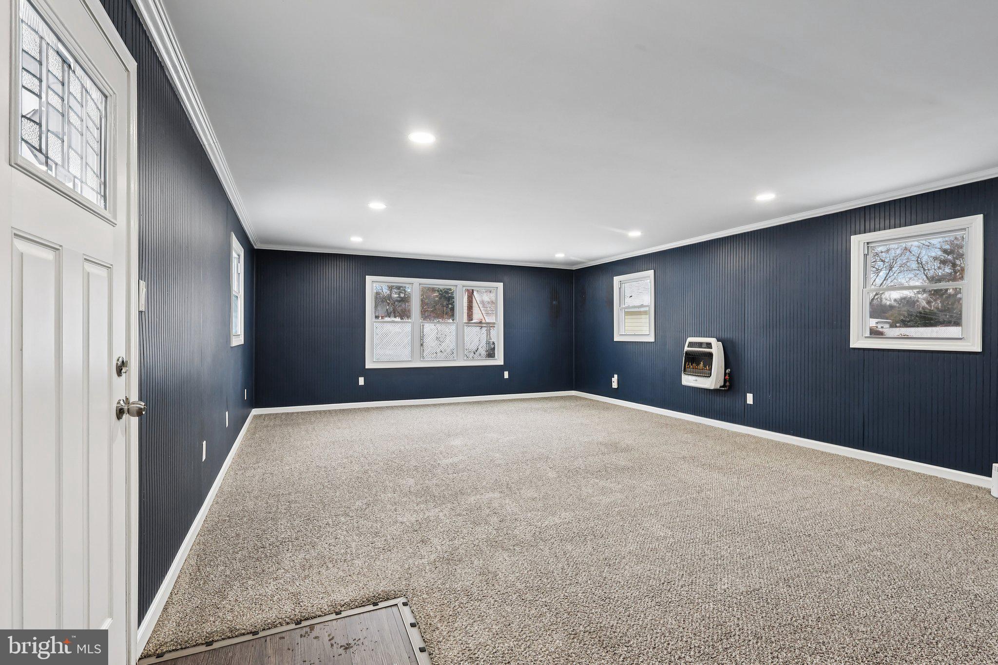 ROBSCOTT MANOR - Residential