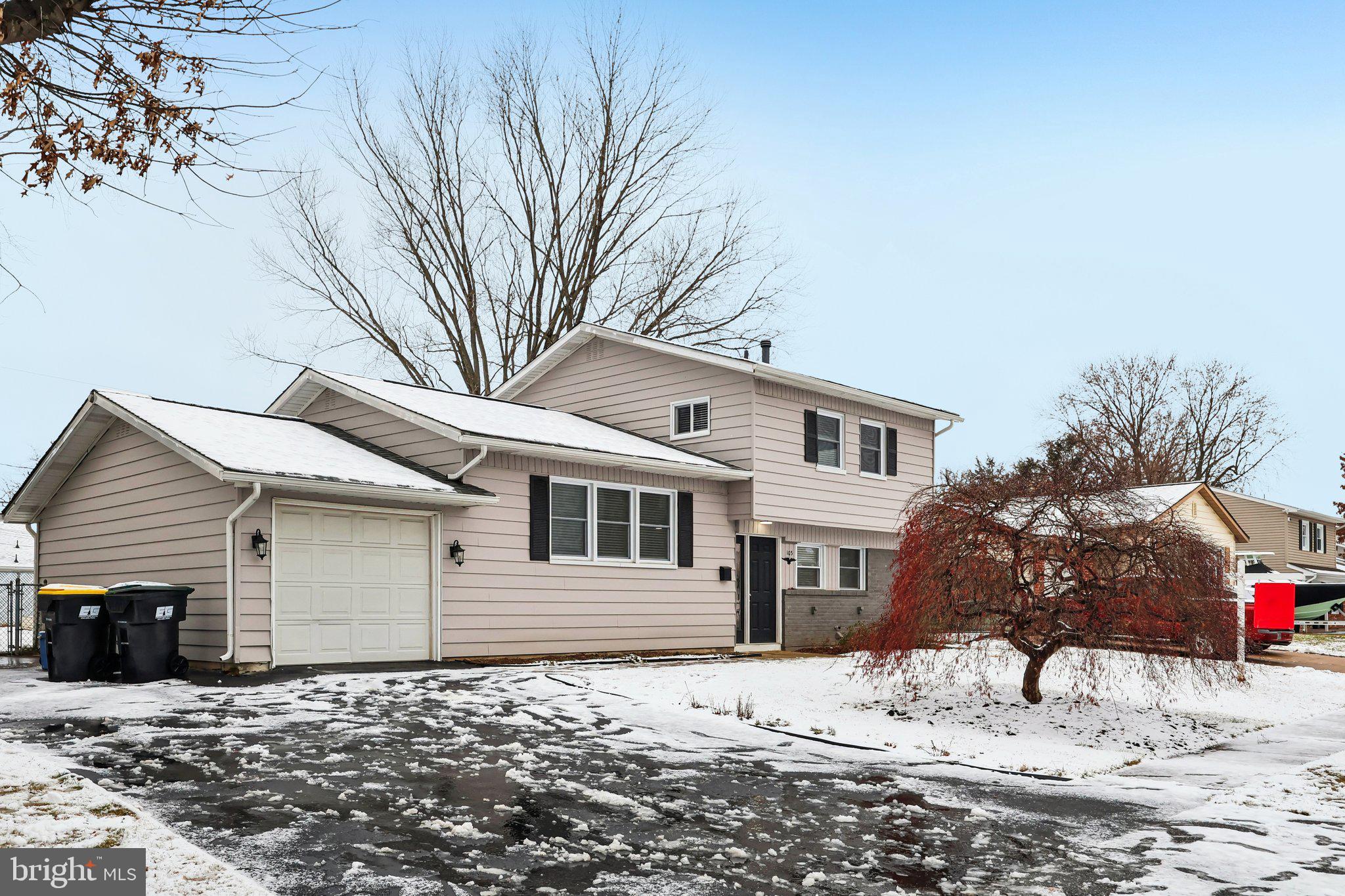 ROBSCOTT MANOR - Residential