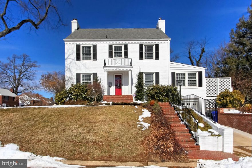 Meticulously updated 4 level colonial! New Bosch Stainless Steel Appliances, Granite Countertops, custom backsplash, Andersen hardwood windows & sliding glass door, hardwood floors throughout! Spacious deck off Living room & Family room w/ cozy fireplace, Master suite includes fireplace, full bath, & enormous loft w/dramatic staircase, rec-room, w/ 4th bedroom, custom full bath, fireplace, & more!