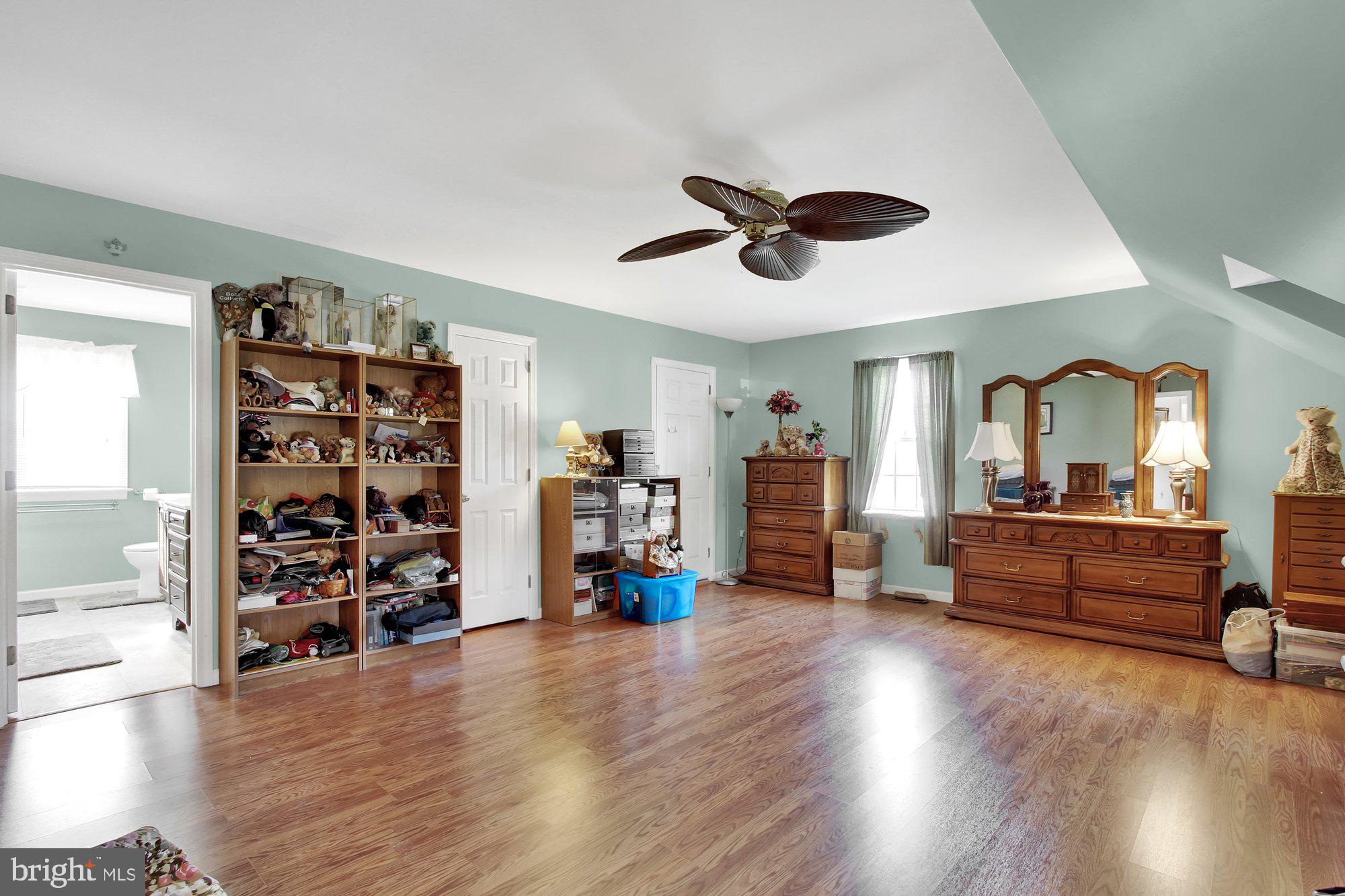 MANCHESTER - Residential