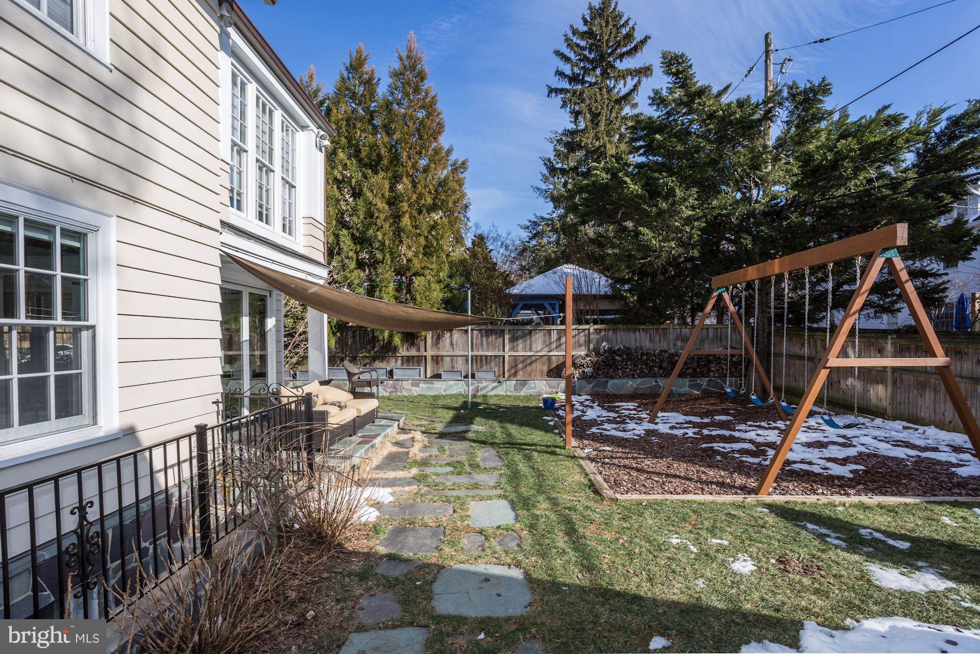 CHEVY CHASE - Residential