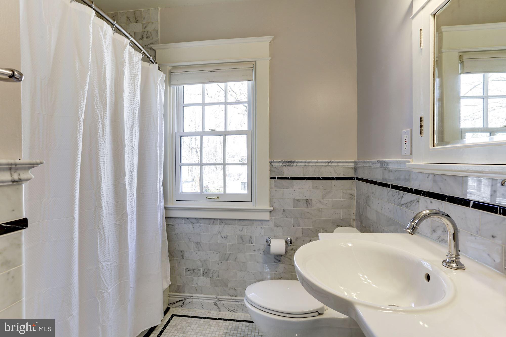 CHEVY CHASE - Residential