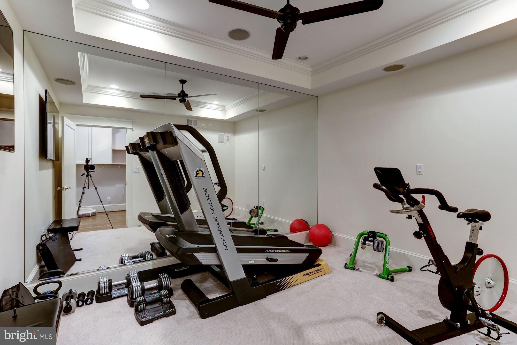 CHEVY CHASE - Residential